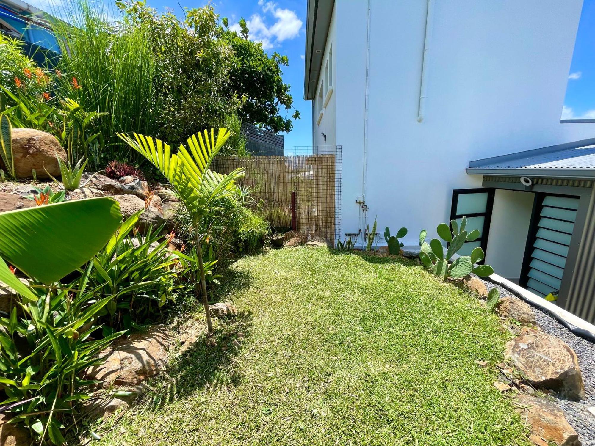 Aloes - Villa Salba. Panoramic View. L'Etang-Sale ภายนอก รูปภาพ