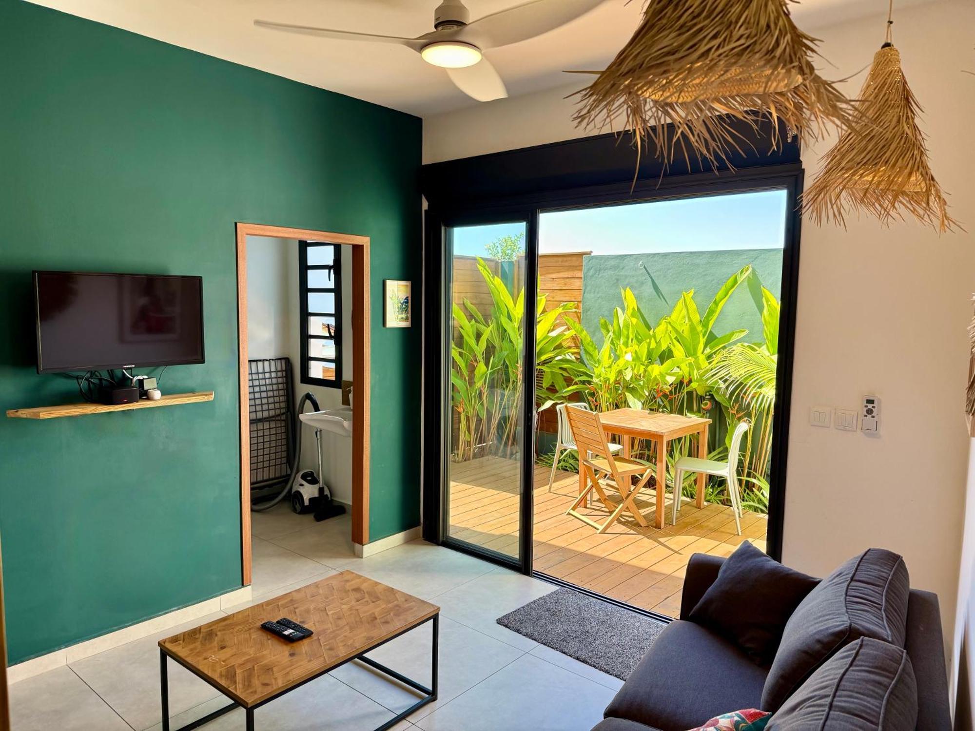Aloes - Villa Salba. Panoramic View. L'Etang-Sale ภายนอก รูปภาพ