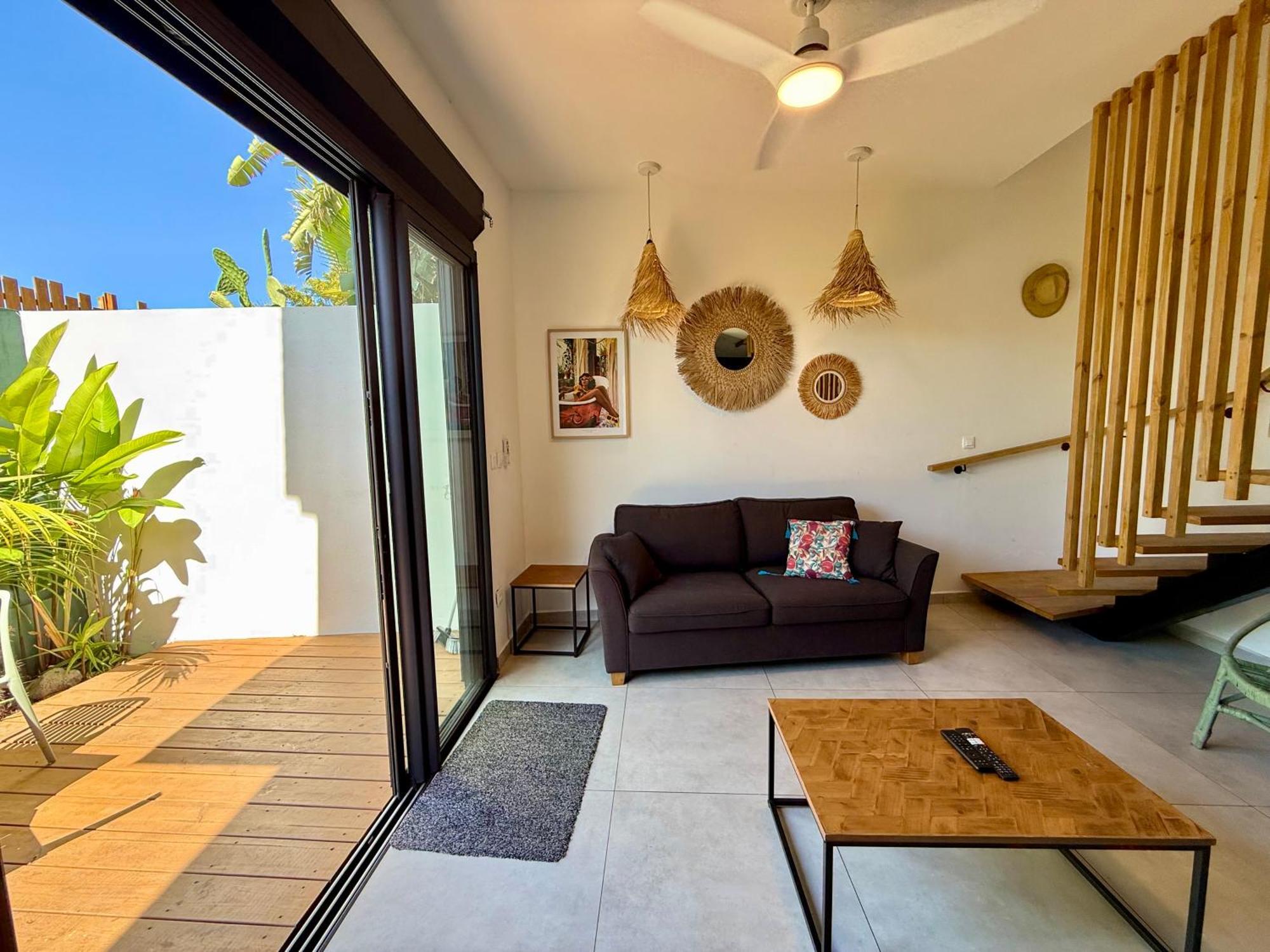 Aloes - Villa Salba. Panoramic View. L'Etang-Sale ภายนอก รูปภาพ