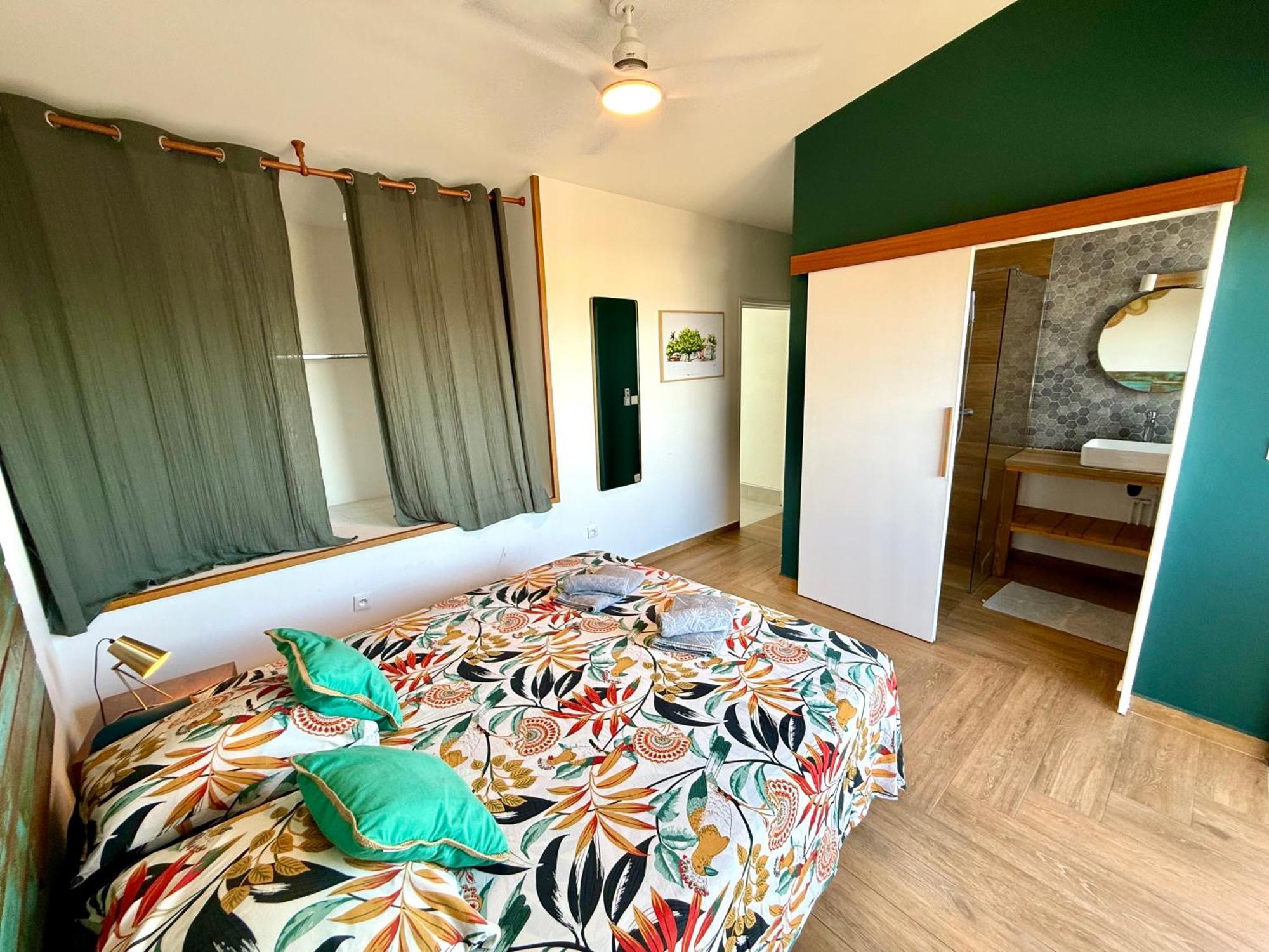 Aloes - Villa Salba. Panoramic View. L'Etang-Sale ภายนอก รูปภาพ